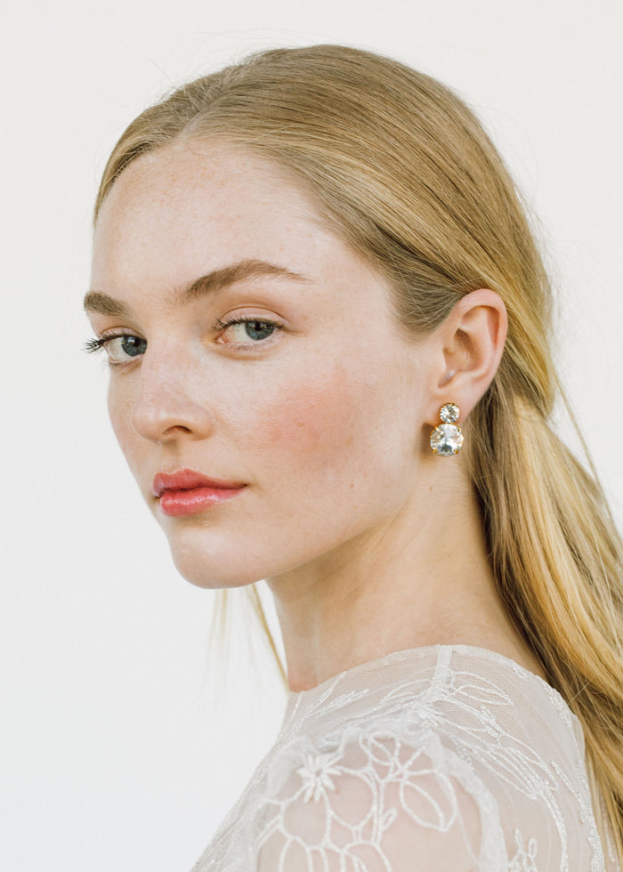  Jennifer Behr Women's Yohana Hoop Earrings, Pearl, Off White,  Gold, One Size: Clothing, Shoes & Jewelry